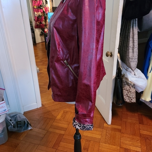 Red Faux Leather Jacket w Leopard on inside Jonathan PUl Richard HP 8xπ₯π₯ - Picture 7 of 7